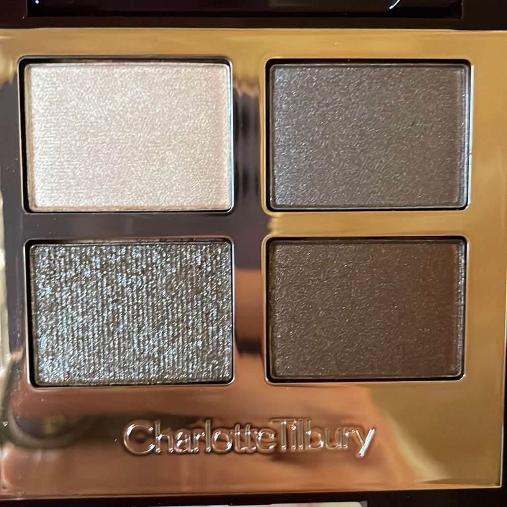 Brand new in box Charlotte Tillbury eyeshadow quad in Luxury Palette.
